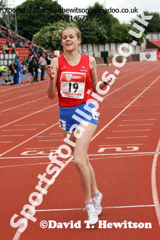 Inter girls 1500 metres, English Schools Track and Field. Photo: David T. Hewitson/Sports for All Pics